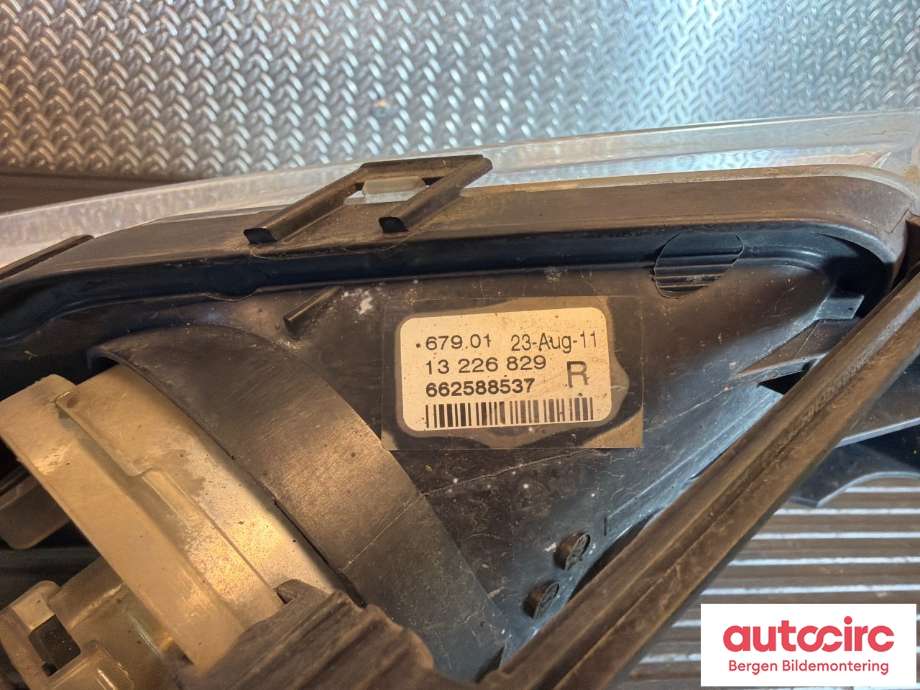 Tåkelykt høyre foran til Opel Insignia A 2009-2014  (OPEL|13226829|)