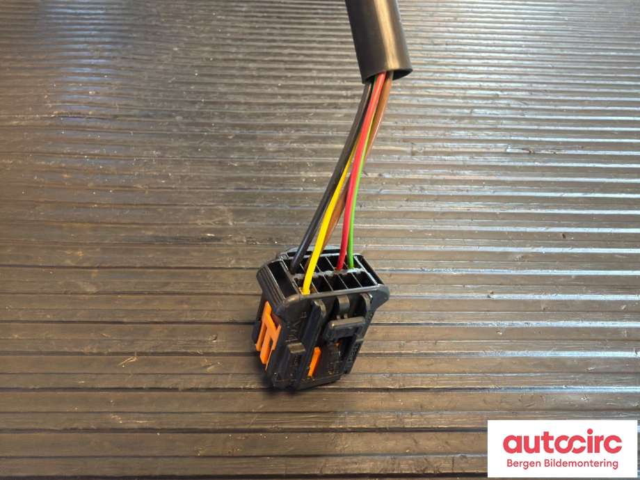 Speil venstre til Peugeot Expert 2016-->> (Type III) (PEUGEOT|98155884XT|)