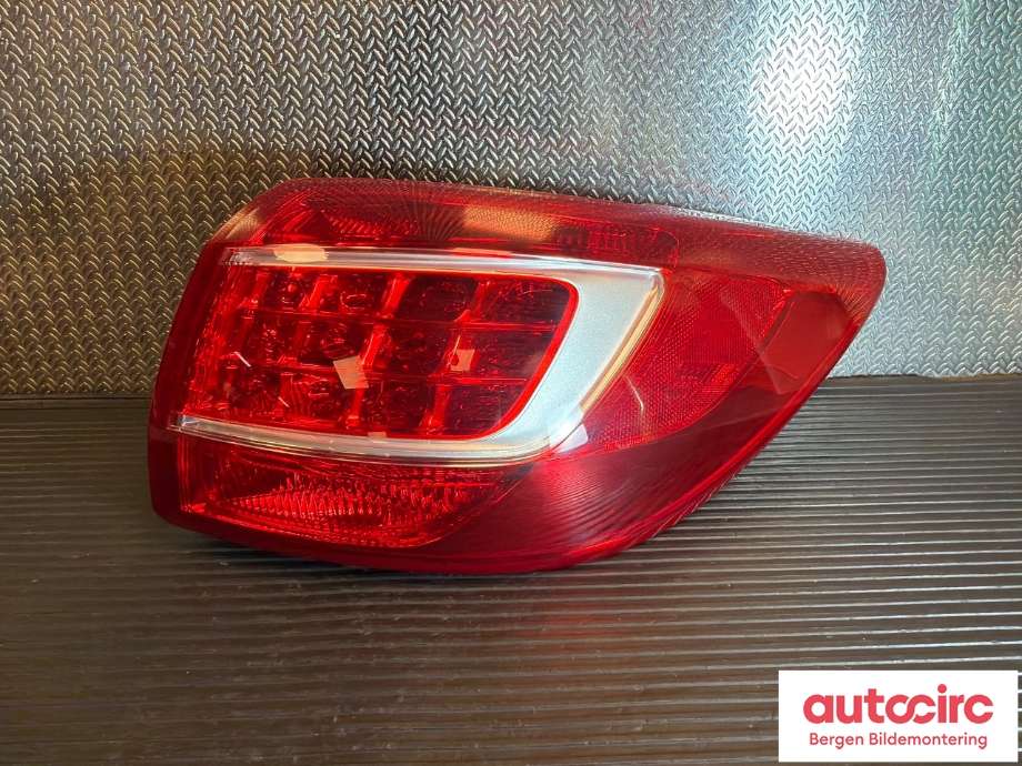 Baklykt høyre til Kia Sportage, 2010-2016 (Type III)  (KIA|92402 3W010)