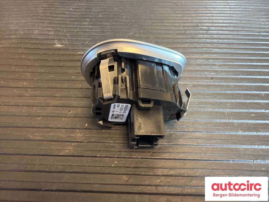 Bryter start/stopp til BMW 4-Serie 2013-2020 (F32/F33/F36) (F32/F33/F36) (BMW|61 31 9 250 734|)