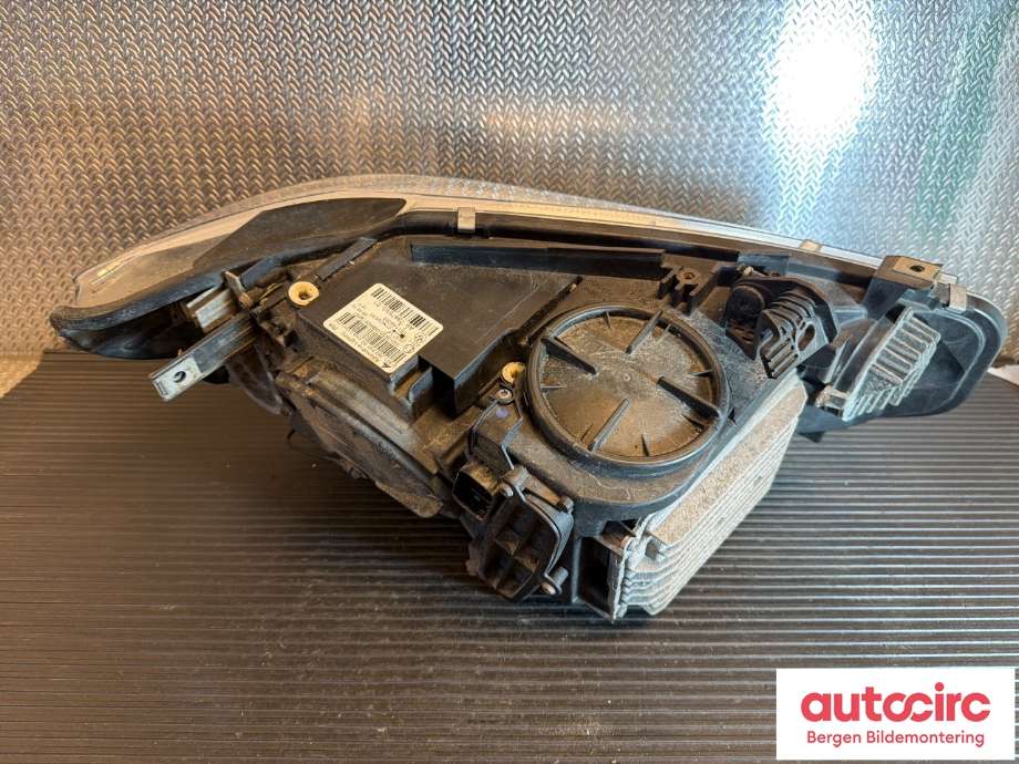 Frontlykt venstre halogen til BMW 4-Serie 2013-2020 (F32/F33/F36) (F32/F33/F36) (BMW|63 11 7 377 841||7387553)