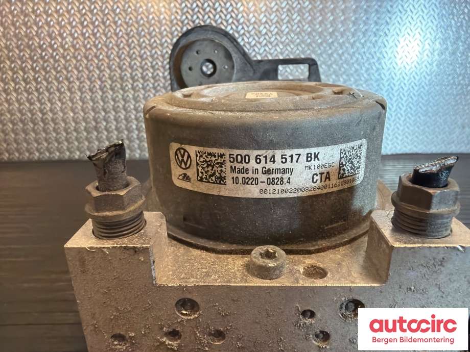 ABS sentral til VW Golf VII 2012-2017 (Fase 1) (VOLKSWAGEN|5Q0 614 517 BK|)