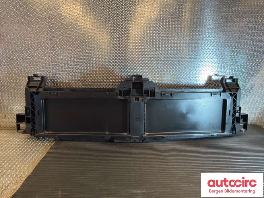 Frontplate øvre til Mercedes EQA, 2021-->> (MERCEDES|A 247 880 71 01)