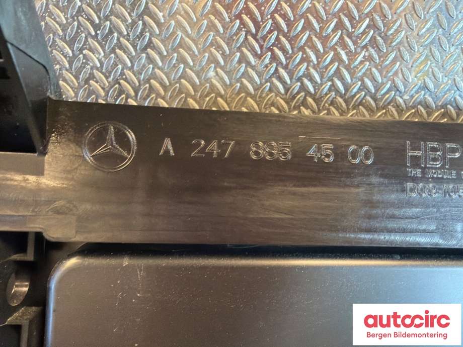 Frontplate øvre til Mercedes EQA 2021-->> (MERCEDES|A 247 880 71 01||A 247 885 45 00)