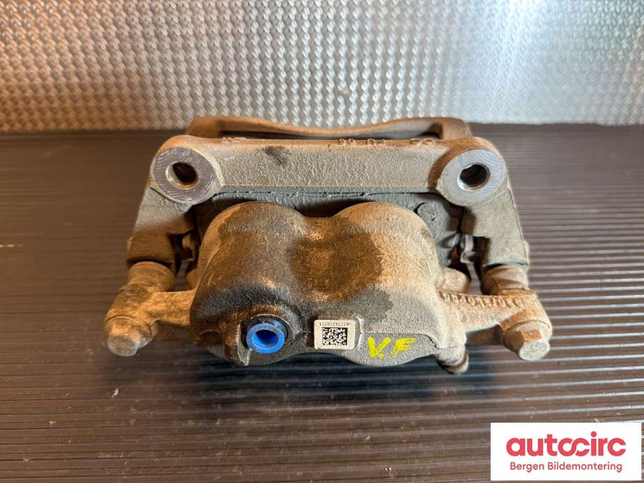 Bremsecaliper venstre foran til Mercedes EQA 2021-->> (MERCEDES|A 247 421 43 00|)