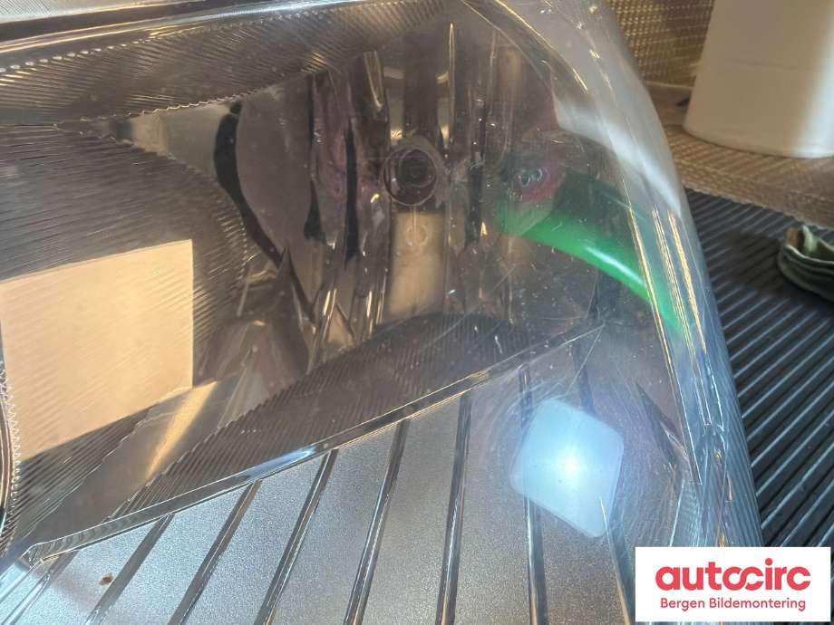 Frontlykt venstre halogen til Citroën C4, Picasso 2006-2013 (Type I)  (CITROEN|6208 A8|)