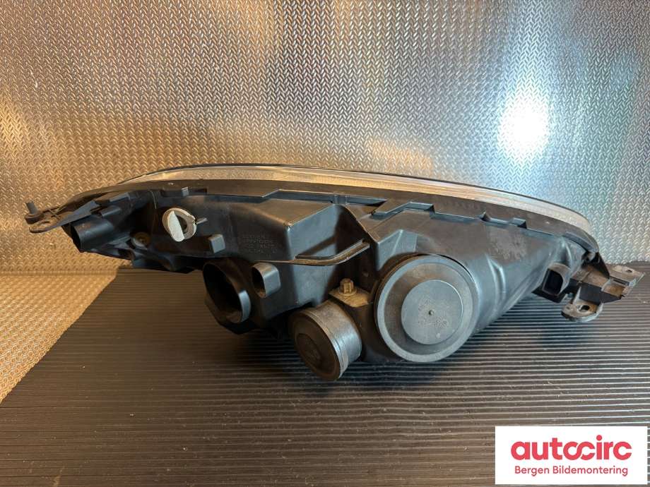 Frontlykt venstre halogen til Citroën C4, Picasso 2006-2013 (Type I)  (CITROEN|6208 A8|)