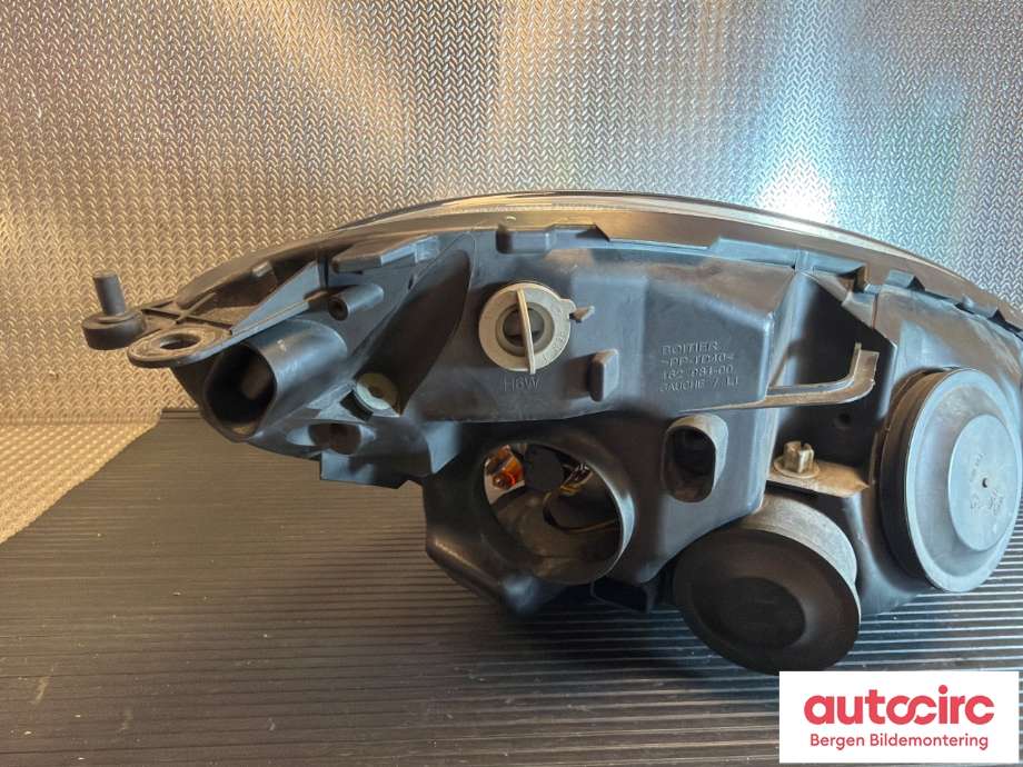 Frontlykt venstre halogen til Citroën C4, Picasso 2006-2013 (Type I)  (CITROEN|6208 A8|)