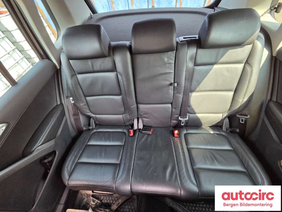 Sete foran til VW Tiguan 2007-2011 (Type I, Fase 1)  (VOLKSWAGEN|5N0 881 106 H|1K0 885 321 H|5N0 881 515 A)