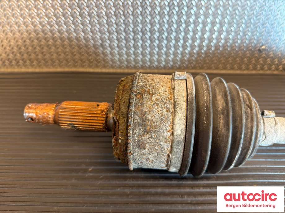 Drivaksel venstre foran til Mitsubishi Pajero 2000-2006 (Type III) (MITSUBISHI|MR453383|)