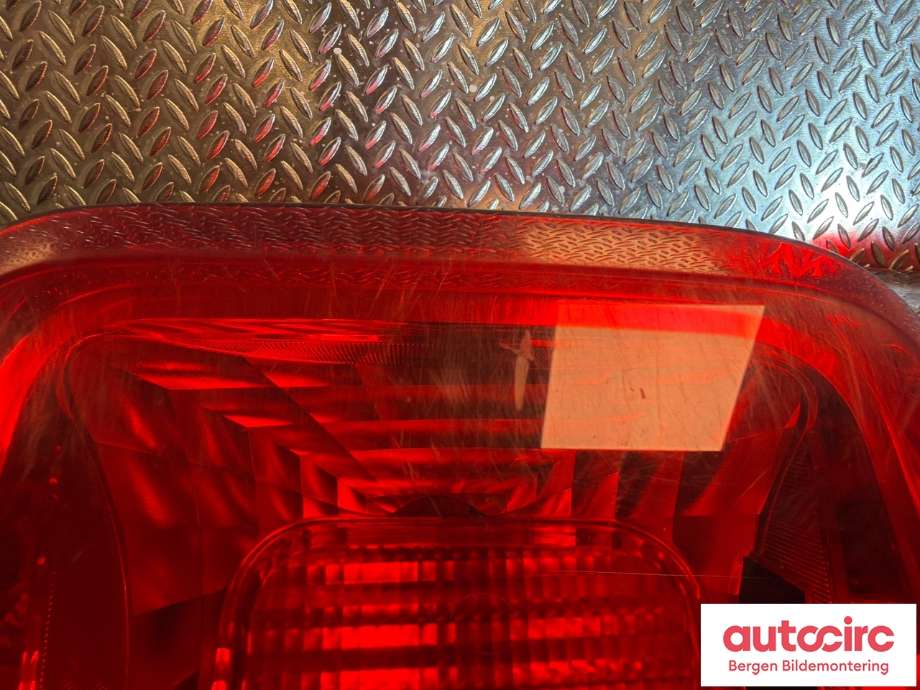 Baklykt venstre til Peugeot Expert 2016-->> (Type III) (PEUGEOT|98 082 431 80|)