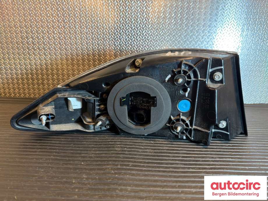 Baklykt høyre til Tesla Model S 2016-2021 (Fase 2) (TESLA|6005921-00-F|)
