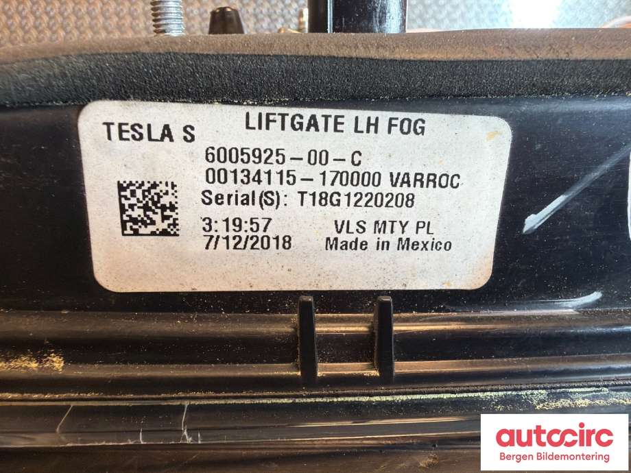 Baklykt venstre indre til Tesla Model S 2016-2021 (Fase 2) (TESLA|6005925-00-C|)