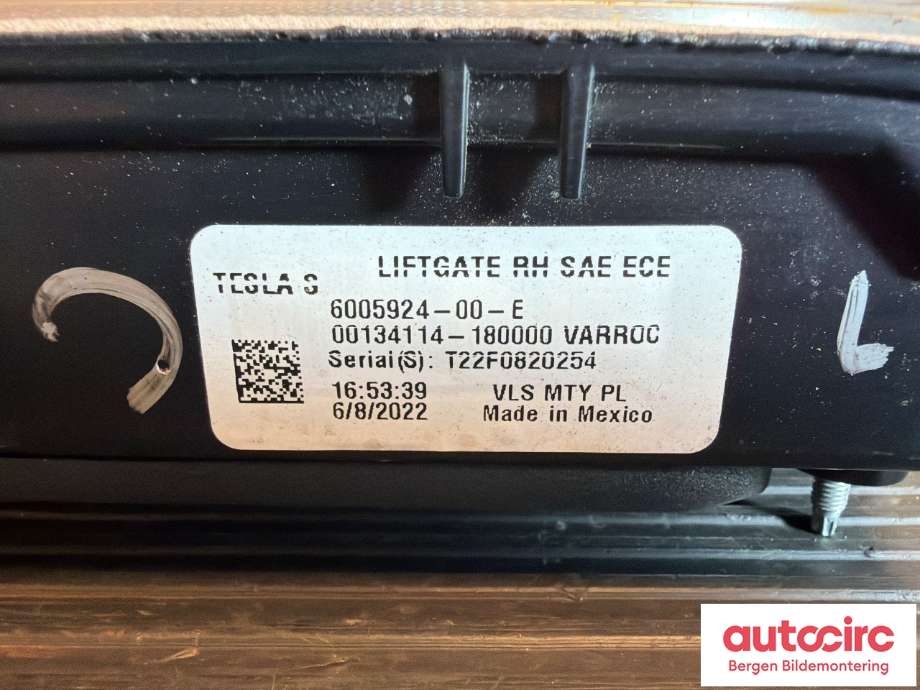Baklykt høyre indre til Tesla Model S 2016-2021 (Fase 2) (TESLA|6005924-00-E|)