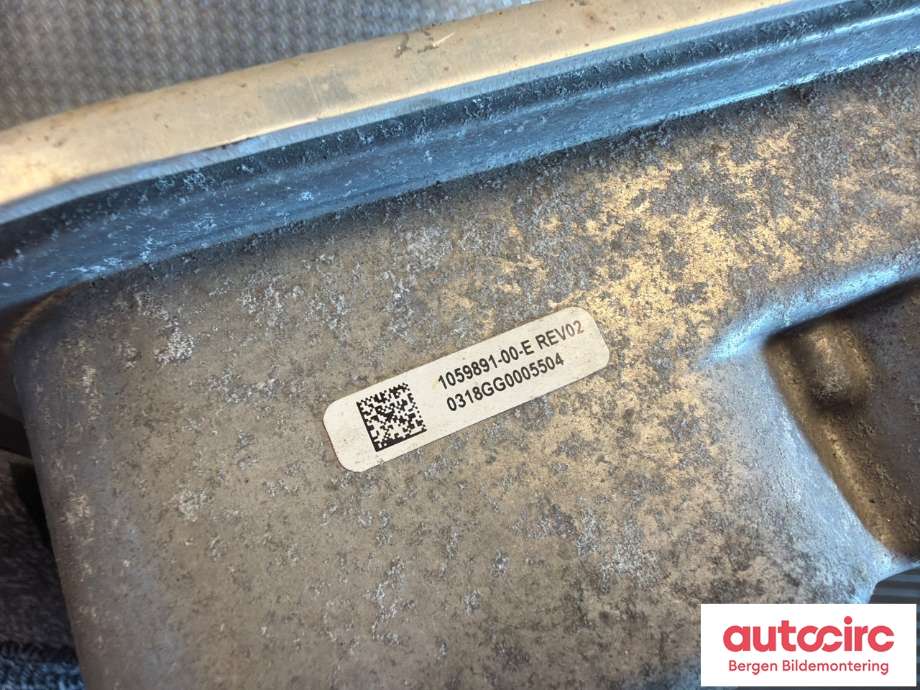 Diverse deler til Tesla Model S 2016-2021 (Fase 2) (TESLA|1059891-00-E|)