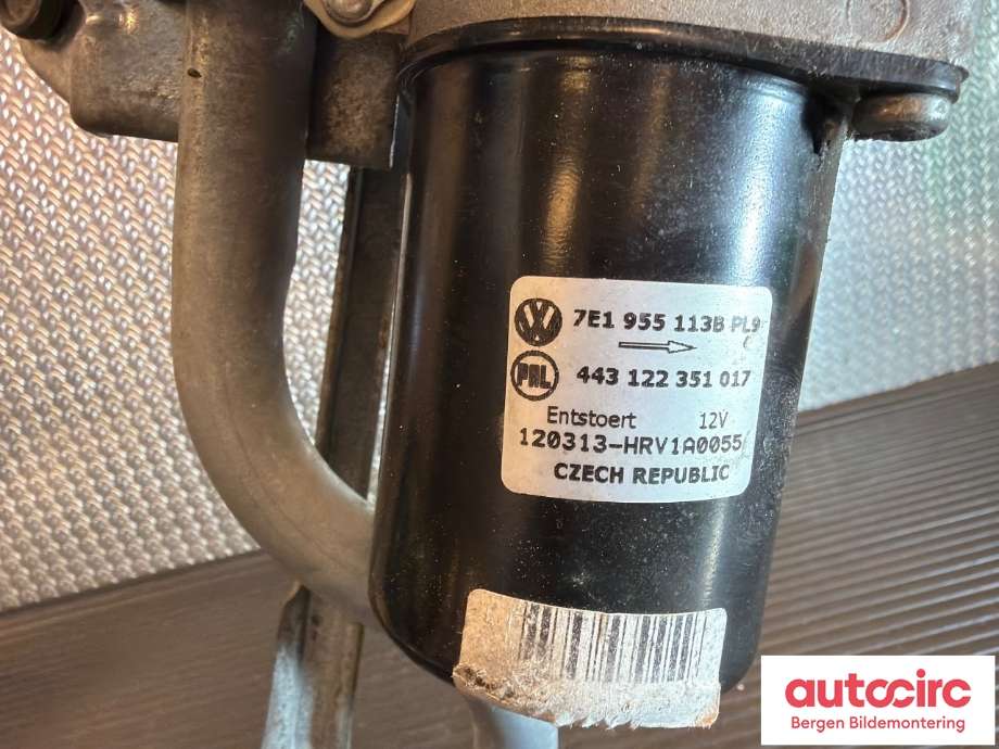 Viskermotor frontrute til VW Transporter / Caravelle 2009-2015 (Fase 2) (T5) (T5) (VOLKSWAGEN|7E1 955 113 B|7E1 955 113 G|)