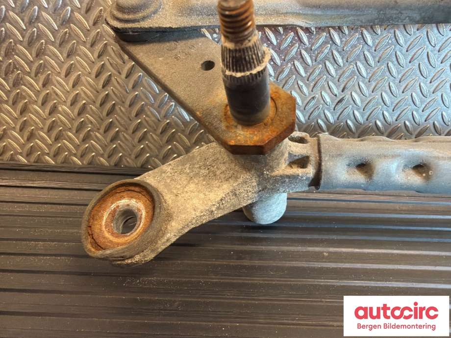 Viskermotor frontrute til VW Transporter / Caravelle 2009-2015 (Fase 2) (T5) (T5) (VOLKSWAGEN|7E1 955 113 B|7E1 955 113 G|)