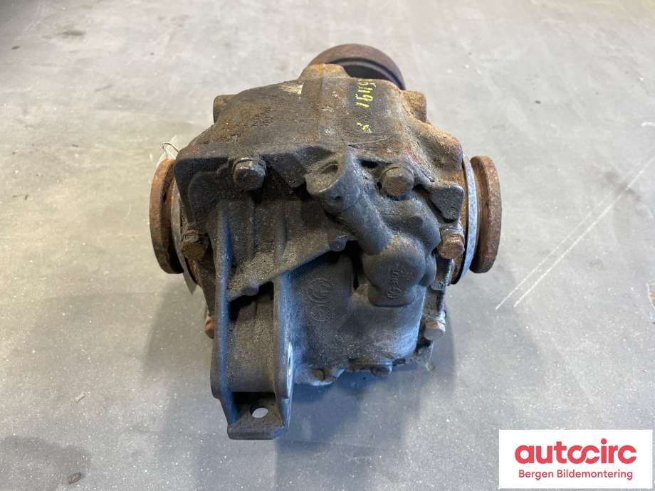 Kardang klokke bak til BMW X3 2007-2010 (Fase 2) (E83) (E83) (BMW|33 10 7 575 382|)