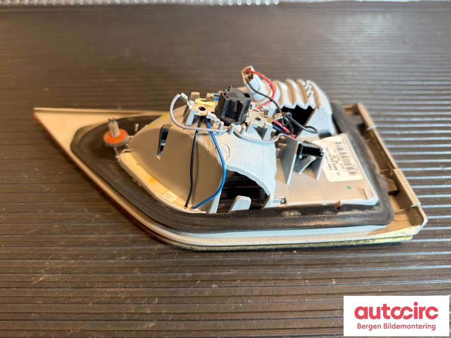 Baklykt venstre indre til BMW X3 2007-2010 (Fase 2) (E83) (E83) (BMW|63 21 7 162 213||7 162 213)