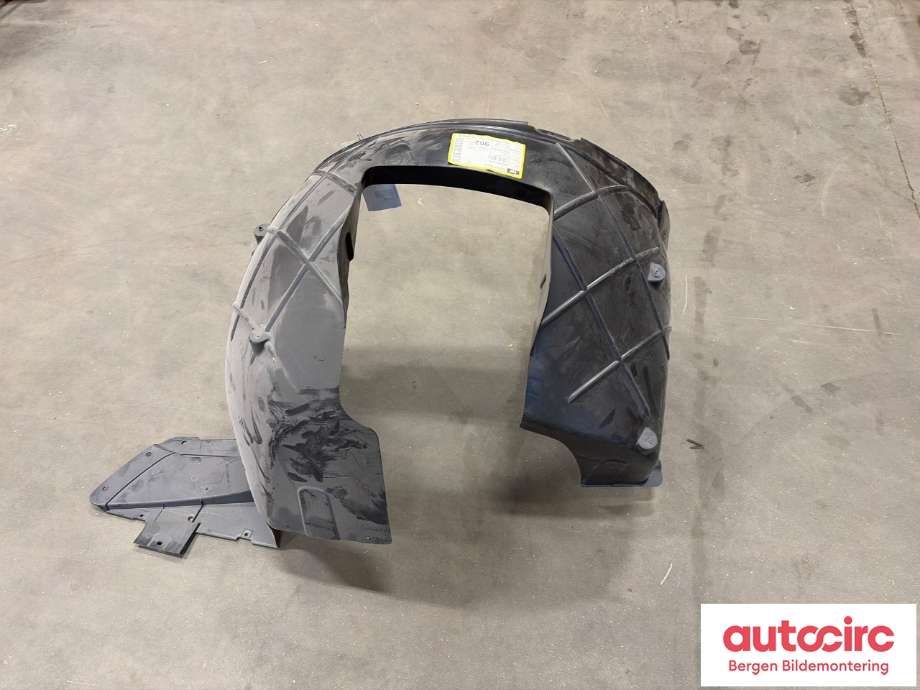 Skjerm locari venstre foran til VW Crafter 2016-->> (Type II)  (7C0809958G|)