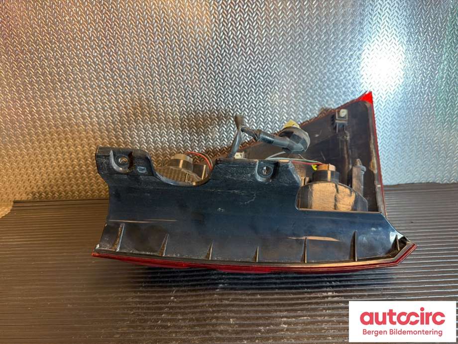 Baklykt høyre til Suzuki Grand Vitara 2005-2015 (Type III)  (SUZUKI|35650-65J21|)