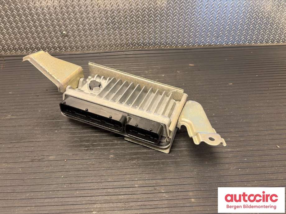 Styreenhet motor til Toyota Yaris 2014-2020 (Type III, Fase 2) (TOYOTA|896610U710|)
