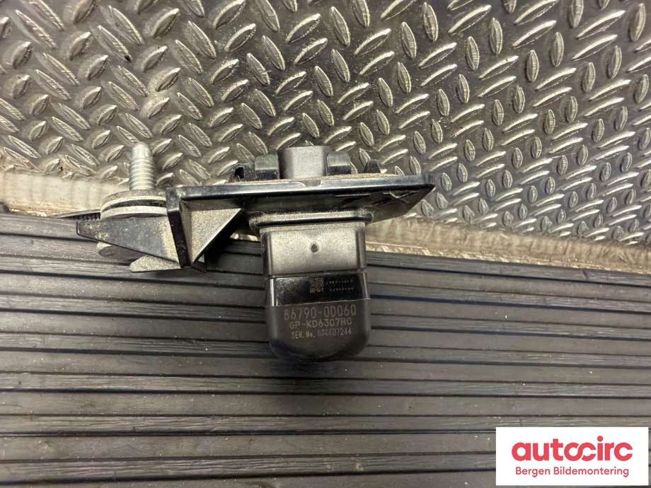 Kamera til Toyota Yaris 2014-2020 (Type III, Fase 2)  (TOYOTA|867900D060|)