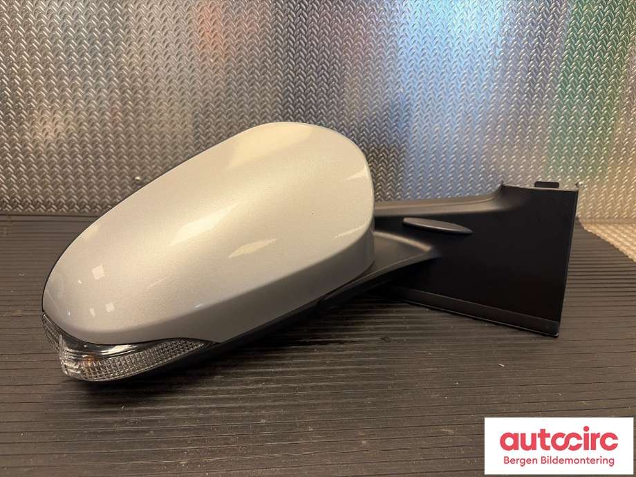 Speil høyre til Toyota Yaris 2014-2020 (Type III, Fase 2)  (TOYOTA|879100D580|)
