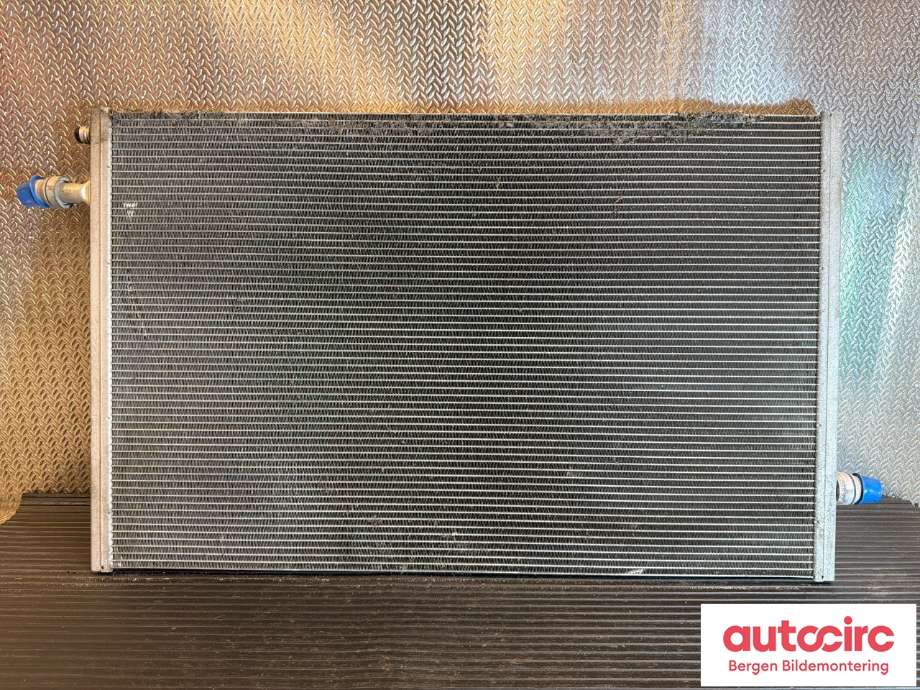 Radiator (automat gir) til Jaguar I-PACE 2018-->>  (JAGUAR|T4K9610|J9D38D100AA|)