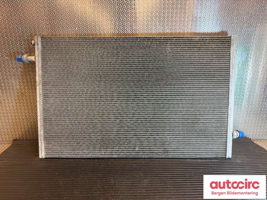 Radiator (automat gir) til Jaguar I-PACE 2018-->> (JAGUAR|T4K9610|J9D38D100AA|)