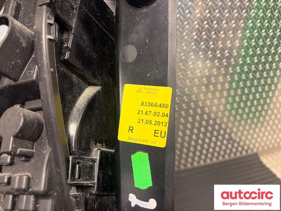 Baklykt høyre til Mitsubishi Colt 2009-2013 (Type VII, Fase 2)  (MITSUBISHI|8330A696|)