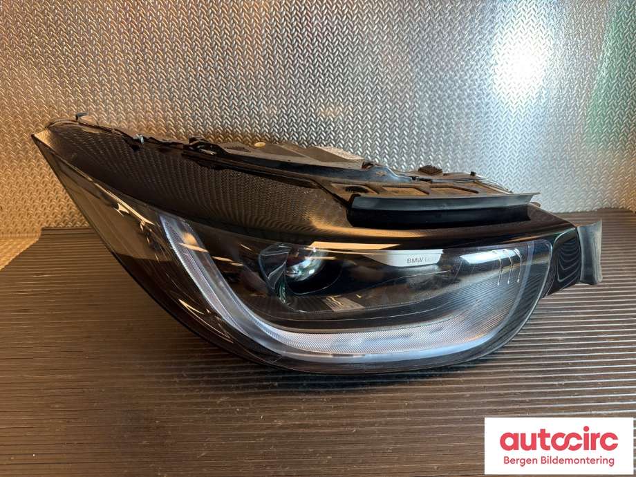 Frontlykt høyre halogen til BMW i3 2013-2022 (BMW|63 11 8 494 338||63118738736)