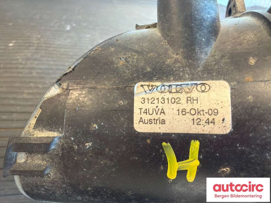 Tåkelykt høyre foran til Volvo V70 2007-2013 (Type III, Fase 1)  (VOLVO|31213102|)