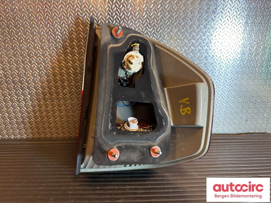 Baklykt venstre til BMW X3 2007-2010 (Fase 2) (E83) (E83) (BMW|63 21 7 162 209||7 162 209)