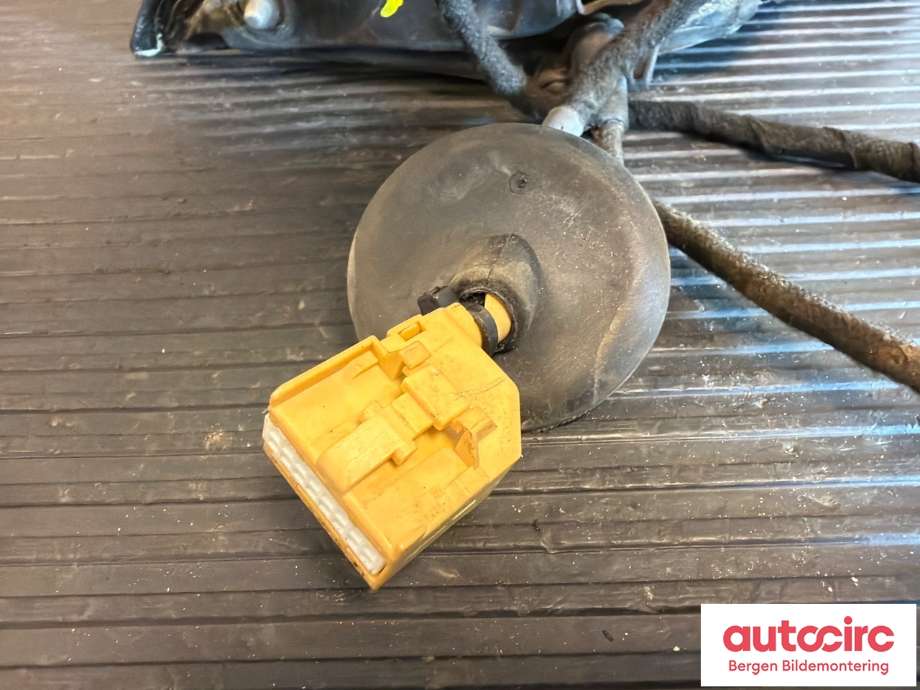 Speil høyre til Audi A8 2003-2010 (Type II)  (AUDI|4E1 858 532 N|)