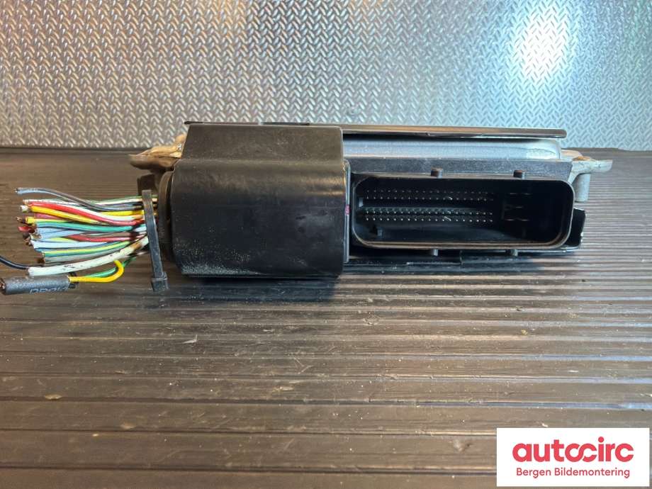 Styreenhet motor til Audi A8 2003-2010 (Type II) (AUDI|4E0 910 560 H||8E0 907 411 H)