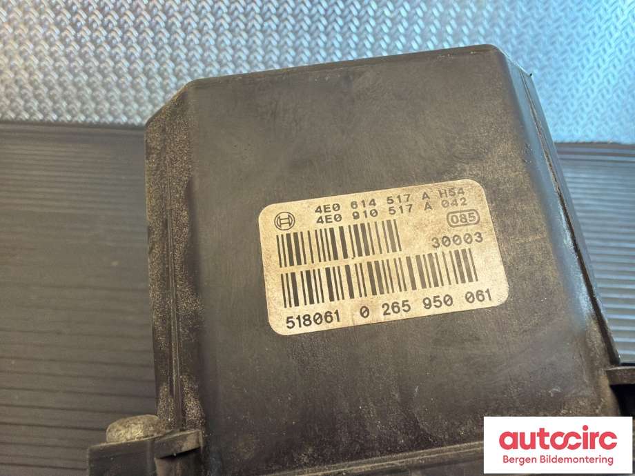 ABS sentral til Audi A8 2003-2010 (Type II)  (AUDI|4E0 614 517 CC||4E0 614 517 A)