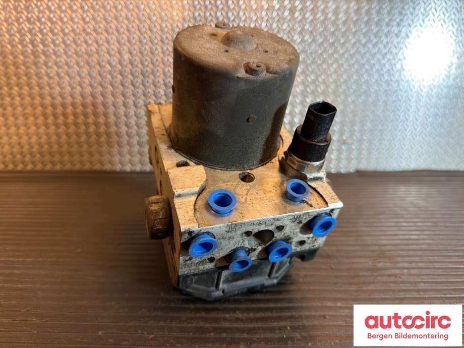 ABS sentral til Audi A8 2003-2010 (Type II)  (AUDI|4E0 614 517 CC||4E0 614 517 A)