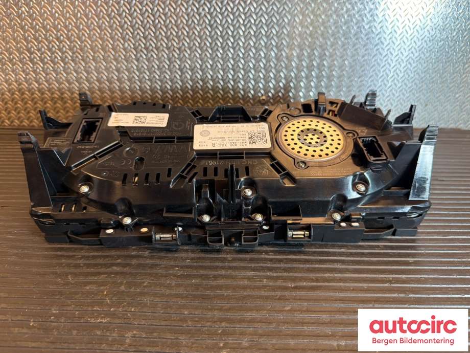 Instrumentpanel til VW e-Golf 2017-2020 (Fase 2)  (VOLKSWAGEN|5G1 920 795 B|)