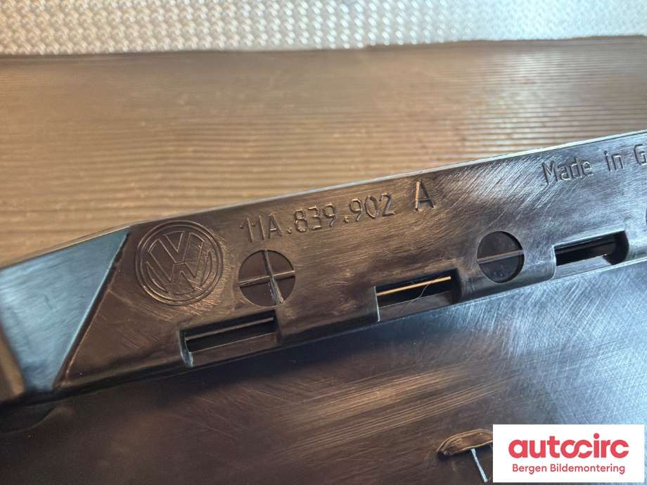 Diverse deler til VW ID.4 2020-->>  (VOLKSWAGEN|11A 839 902 A|)