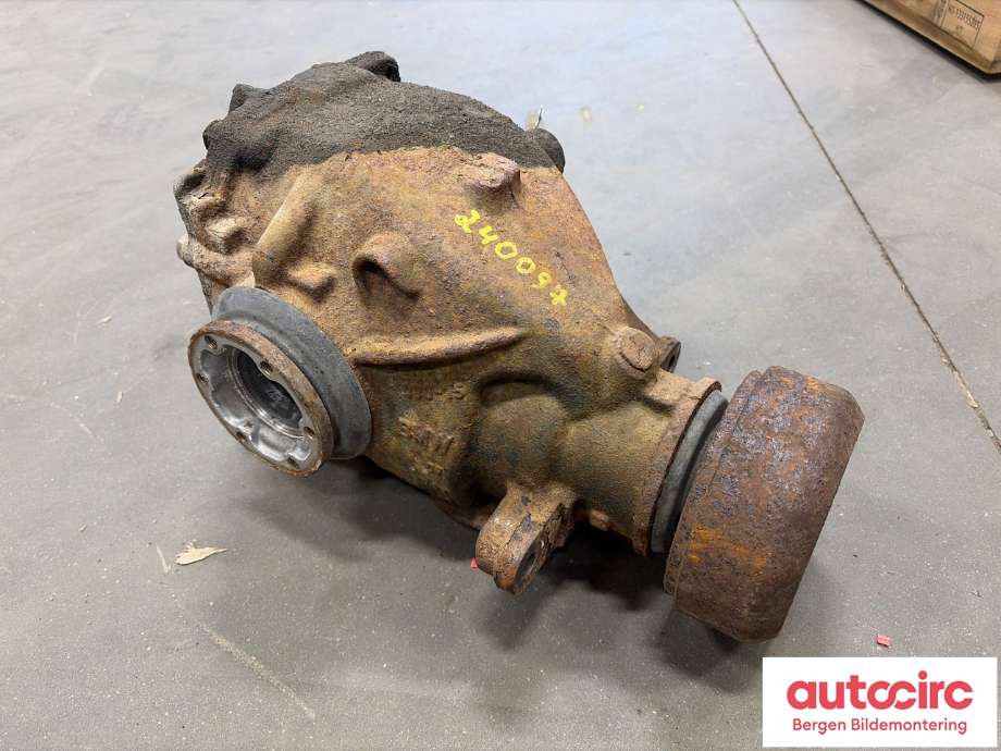 Kardang klokke bak til BMW X3 2007-2010 (Fase 2) (E83) (E83) (BMW|33 10 7 575 382|)