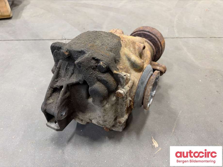 Kardang klokke bak til BMW X3 2007-2010 (Fase 2) (E83) (E83) (BMW|33 10 7 575 382|)