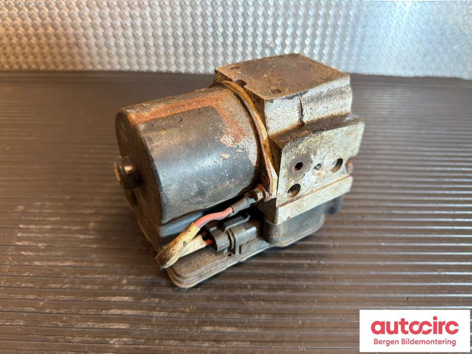 ABS sentral til Chevrolet Tahoe, 2001-2005 (Type II)  (CHEVROLET|13354738)