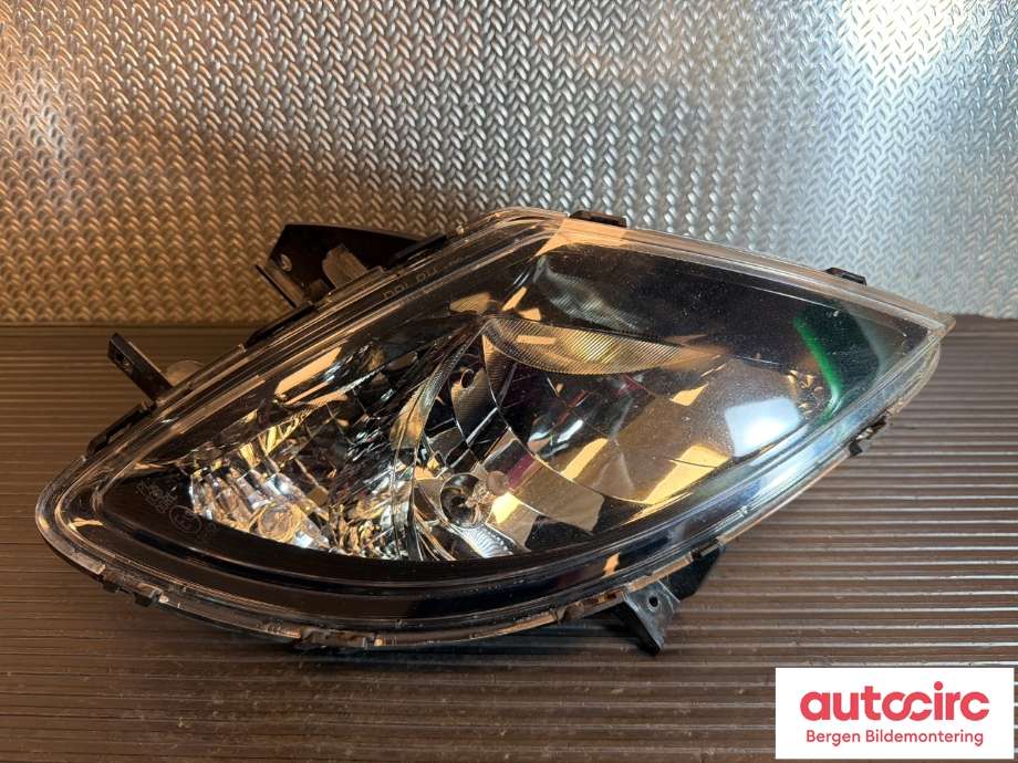 Tåkelykt høyre foran til Hyundai Ix20, 2010-2017  (HYUNDAI|92202 1K100)