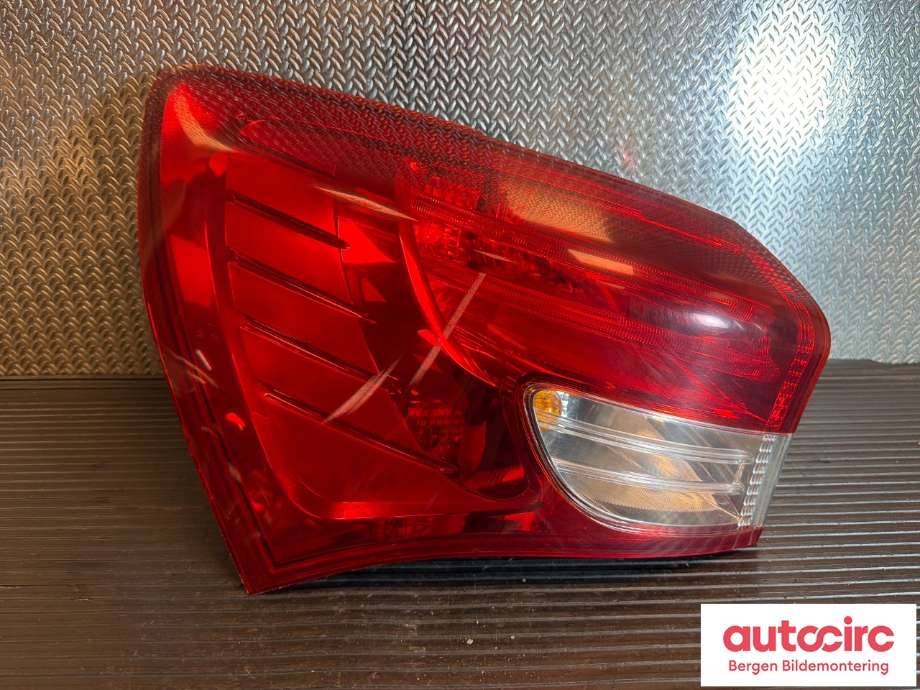 Baklykt venstre til Hyundai Ix20, 2010-2017  (HYUNDAI|924011K000)