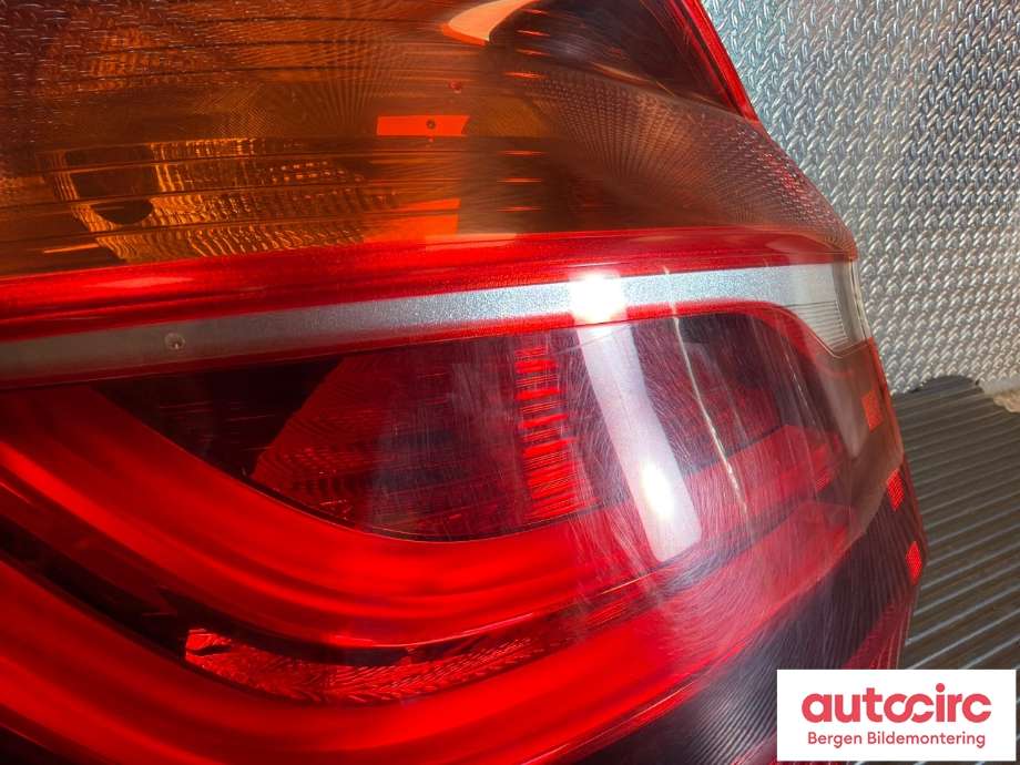 Baklykt venstre til BMW 2-Serie 2014-2021 (F22/F23) (F22/F23) (BMW 225XE IPERFORMANCE|63 21 7 491 337||7 491 337)