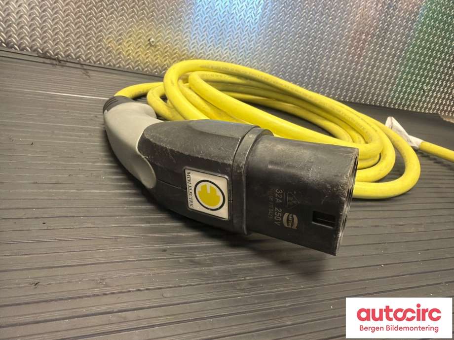 Batterilader kabel til Mini Countryman 2017-2023 (F60) (F60) (MINI|61 44 7 926 285|)
