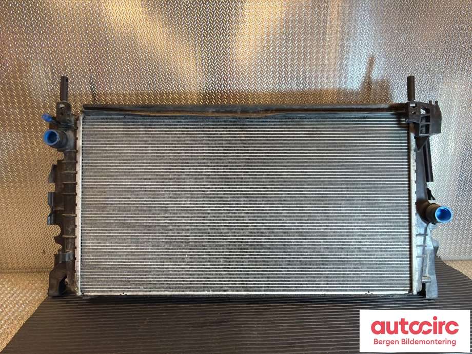 Radiator (automat gir) til BMW 2-Serie 2014-2021 (F22/F23) (F22/F23) (BMW 225XE IPERFORMANCE|17 11 7 643 331|)
