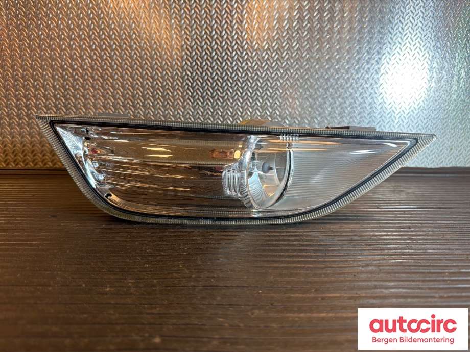 Tåkelykt høyre foran til Ford Mondeo 2011-2014 (Type IV, Fase 2) (FORD|1731475||BS71-15K201-AB)