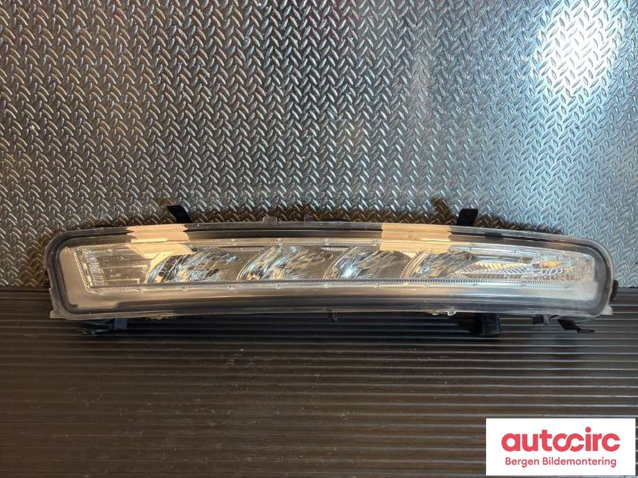 Parklykt høyre til Ford Mondeo 2011-2014 (Type IV, Fase 2) (FORD|1725079||BS71-13B218-AE)